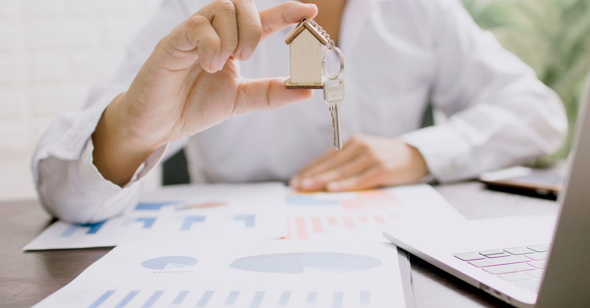 Chậm sang tên sổ đỏ sau mua bán đất có thể bị phạt và phát sinh rủi ro pháp lý